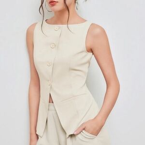 Cider NWOT Cream Woven Boat Neck Button-Down Sleeveless Top Vest